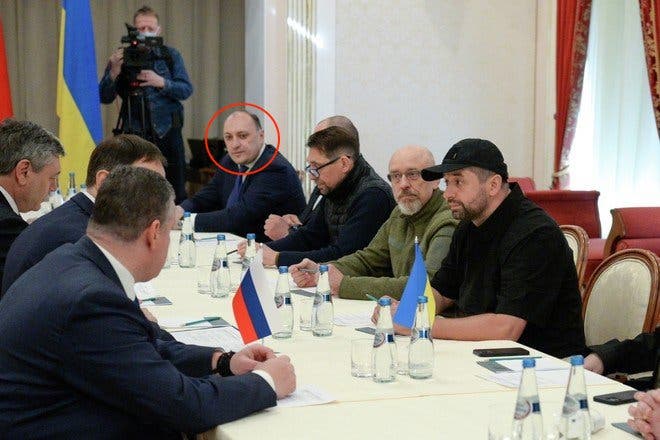 СМИ: Украинский переговорщик в Гомеле оказался шпионом. Его убили при задержании