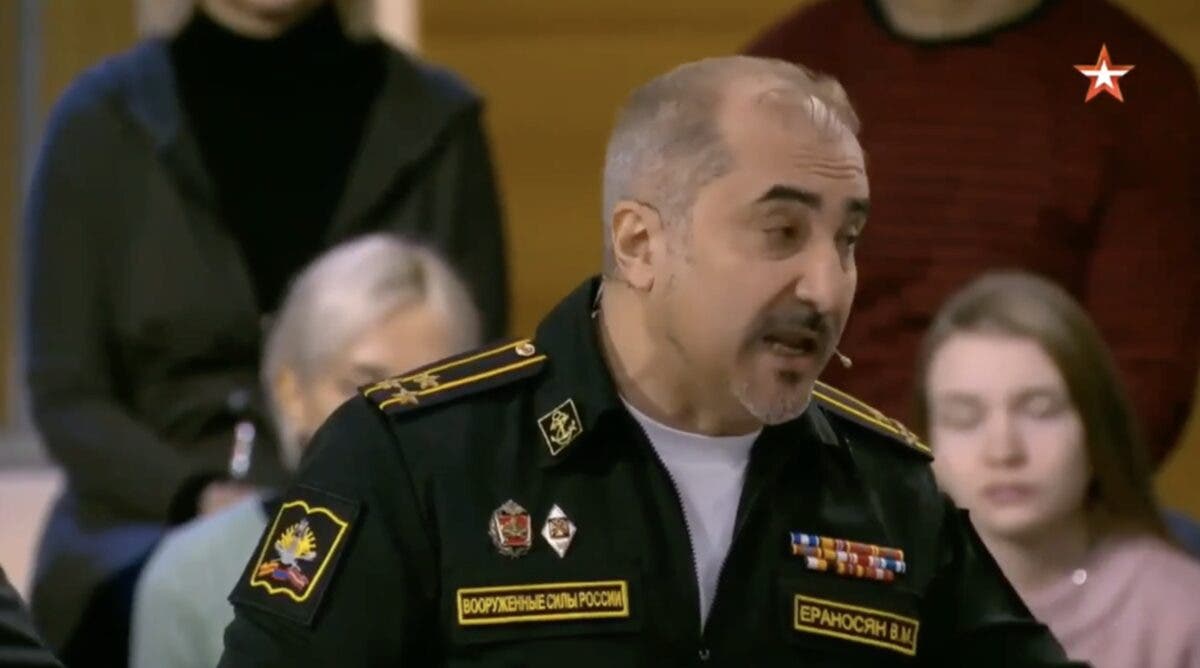 На телеканале минобороны России военному агрессивно запретили говорить о потерях в Украине