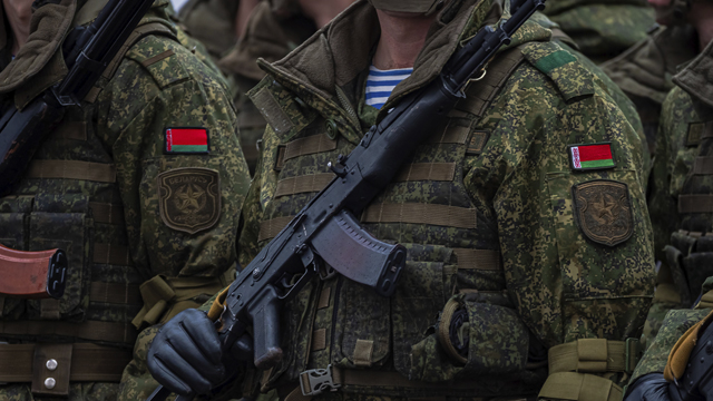 Готовы ли военные Беларуси к вторжению: опубликованы три показательных разговора