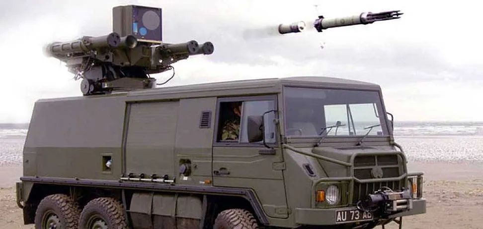 Борис Джонсон сдержал слово. В Украину прибывают зенитные ракетные комплексы Starstreak