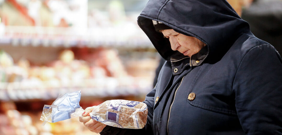 В России введут продуктовые карточки, а зарплата в $100 будет считаться очень приличной