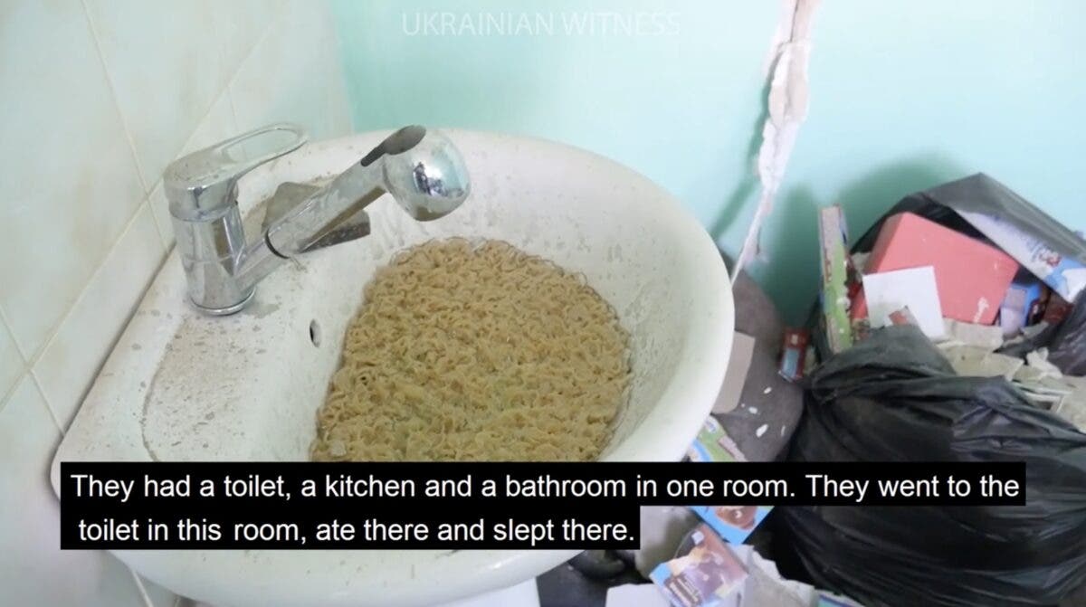 Как жили оккупанты в Тростянце: Спали и ходили в туалет русские свиньи в одном месте. Ели из раковины