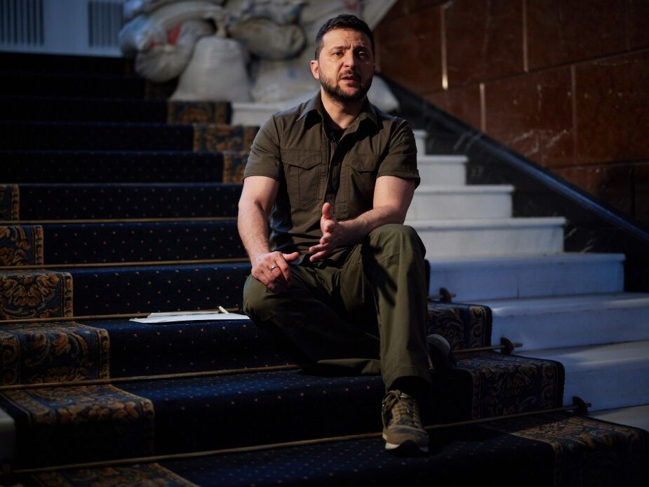 Любая война заканчивается миром или миллионами жертв: что сказал Зеленский в интервью AP