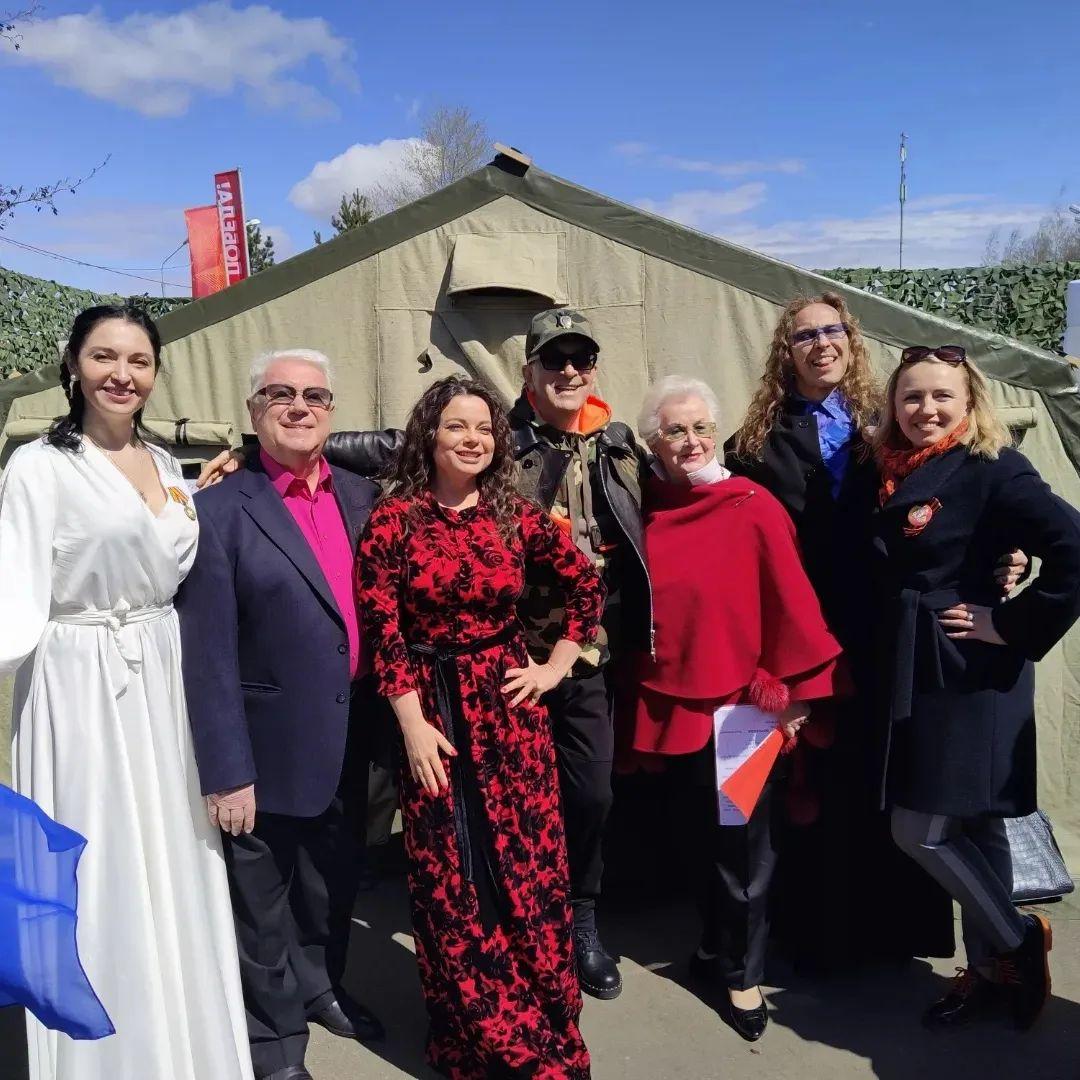 Наташа Королева вместе с путинистами выступила на концерте в России