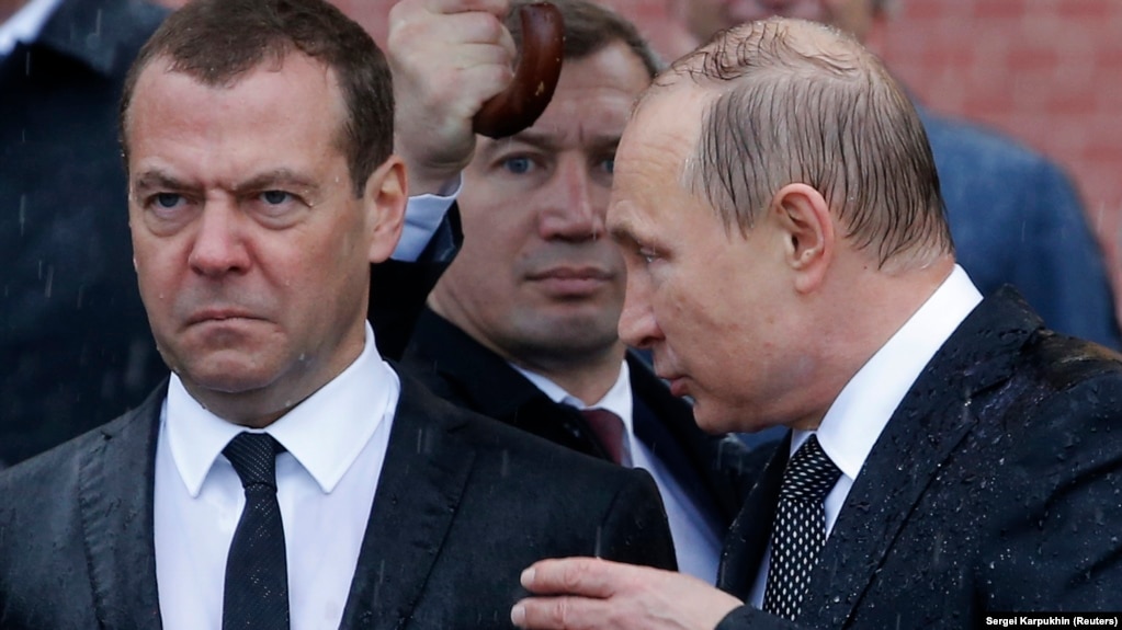 Медведев угрожает войной из-за Крыма