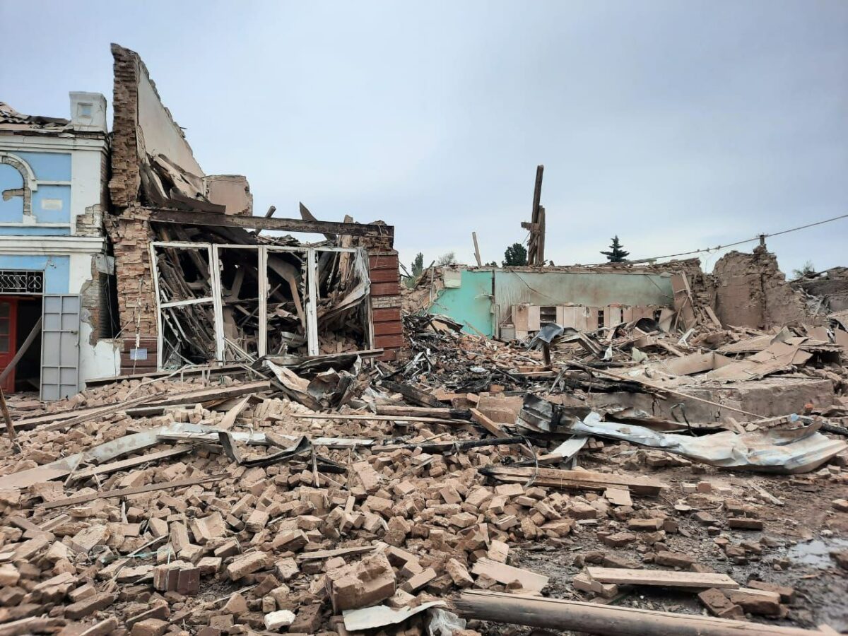 Российские войска ударили по Новому Бугу: центр города разрушен, есть погибший