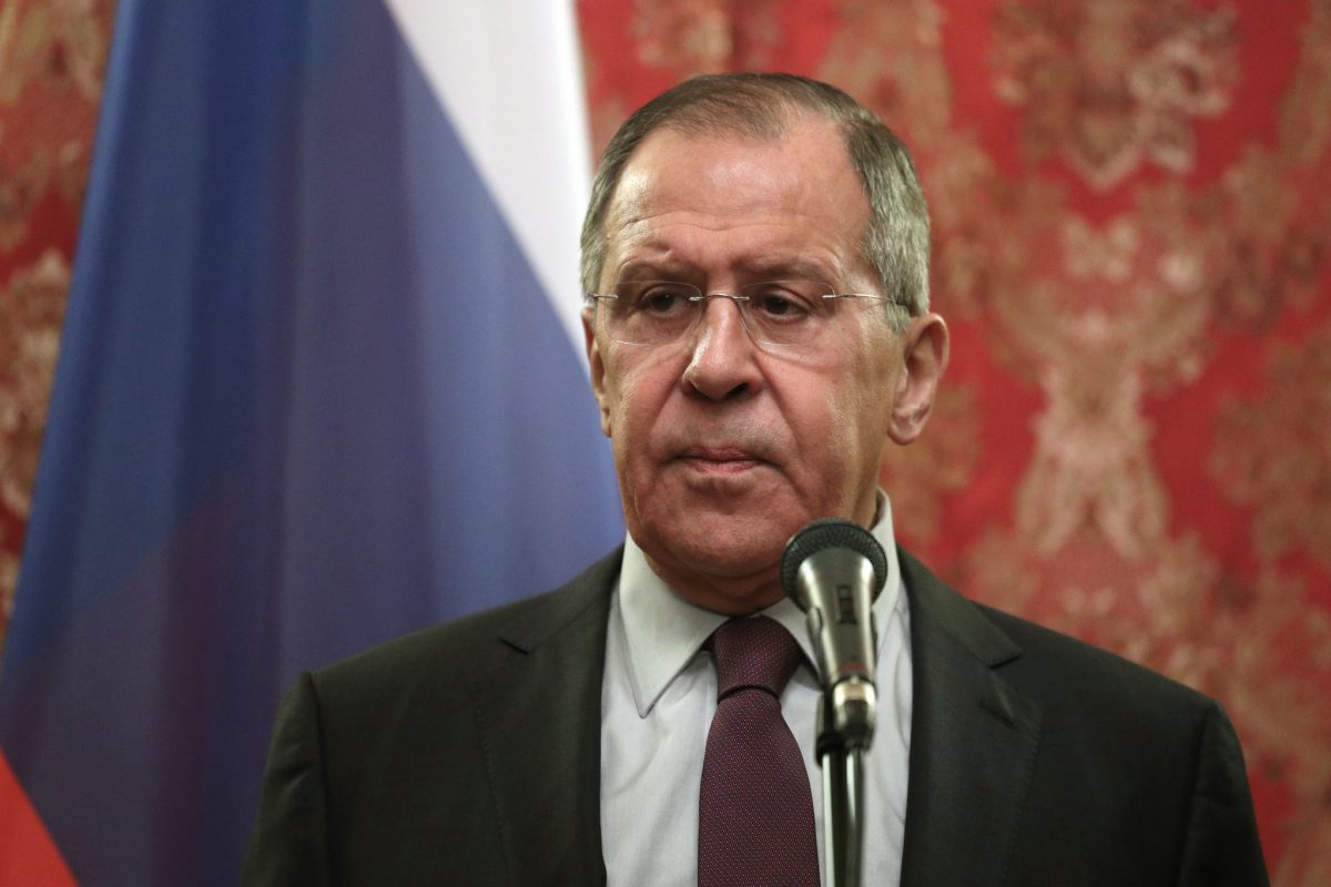 Лавров назвал «немыслимым» закрытие неба для его самолета. Рогозин пригрозил ядерной ракетой