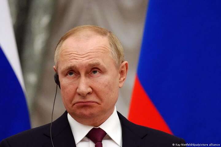 Путину прислали «черную метку»