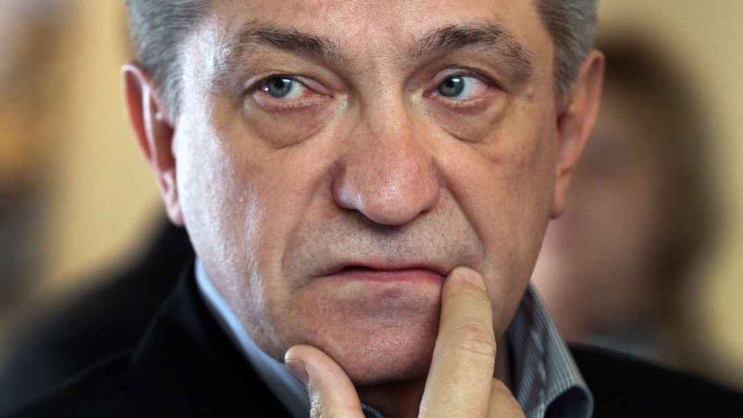 Сокурова намеренно не выпустили из России. «Вшивая интеллигенция должна знать,  что в стране выездные визы»