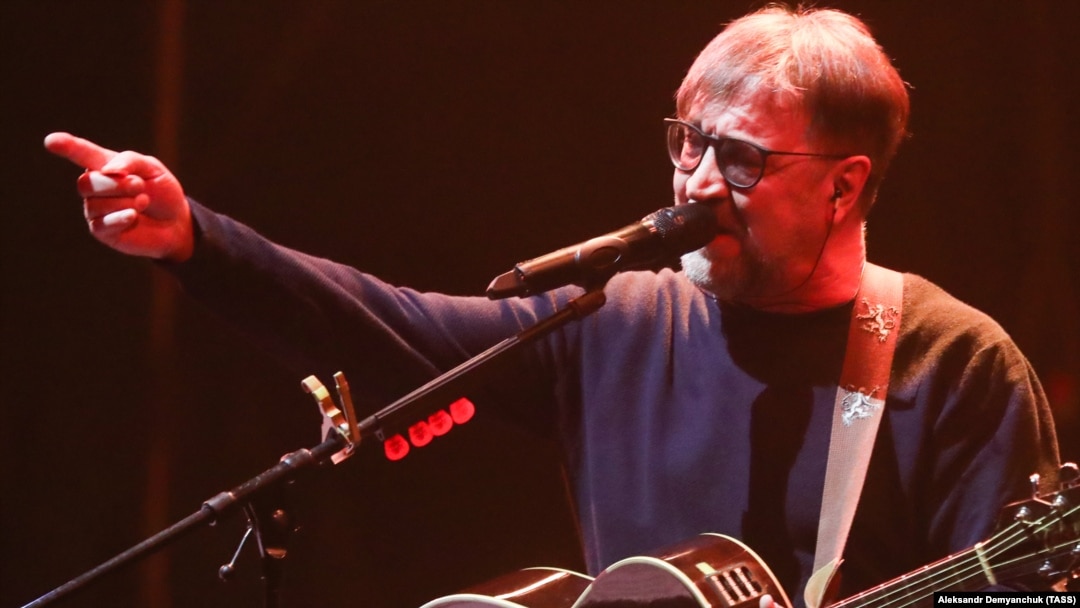 Суд признал, что Родина — это жопа президента - Суд оштрафовал лидера группы ДД по статье о "дискредитации" армии РФ