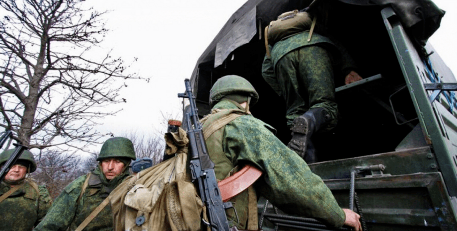 В "ЛНР" мужчину забрали на войну, когда он пришел за ребенком в детсад (видео)