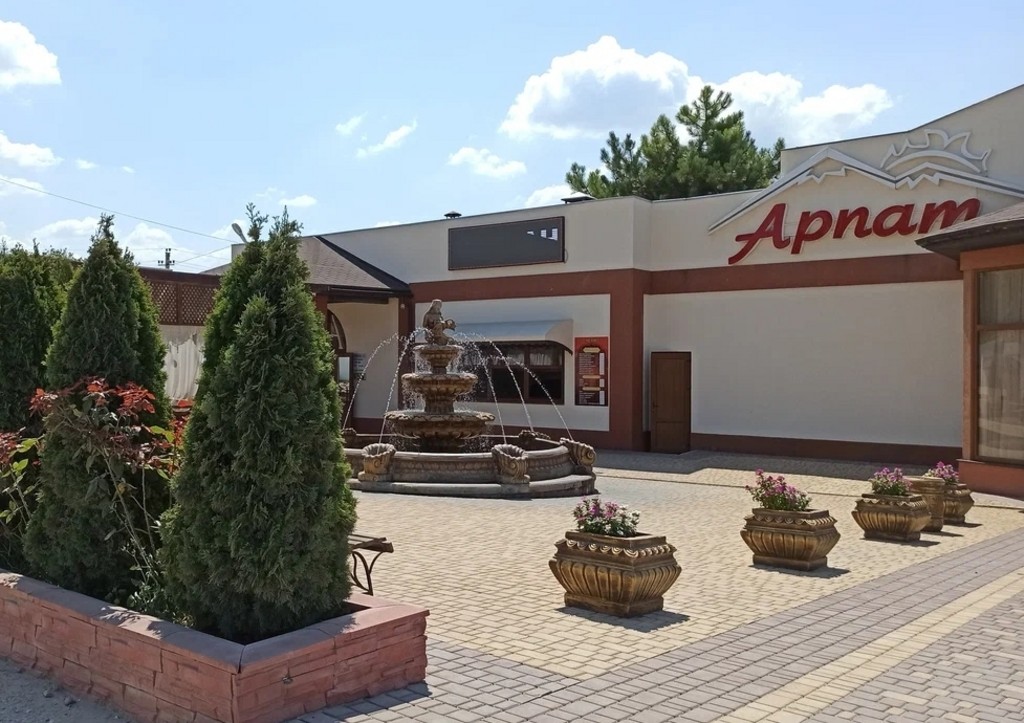 В оккупированном Крыму закрыли ресторан, в котором зазвучала "Червона калина": участники и организаторы свадьбы арестованы