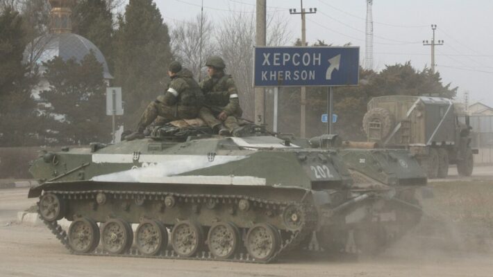 NYT: Генералы РФ хотели покинуть Херсон, но Путин запретил