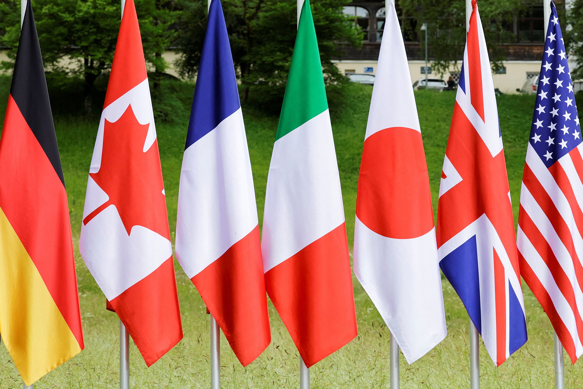 G7, ЕС и США больше не будут вести переговоры с нынешним режимом в Кремле. Многолетний успешный принцип поднятия ставок, наконец, дал сбой