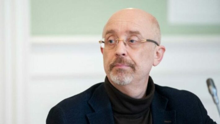 Резников объяснил, почему аргументы не предоставлять Украине самолеты и танки «скоро закончатся»