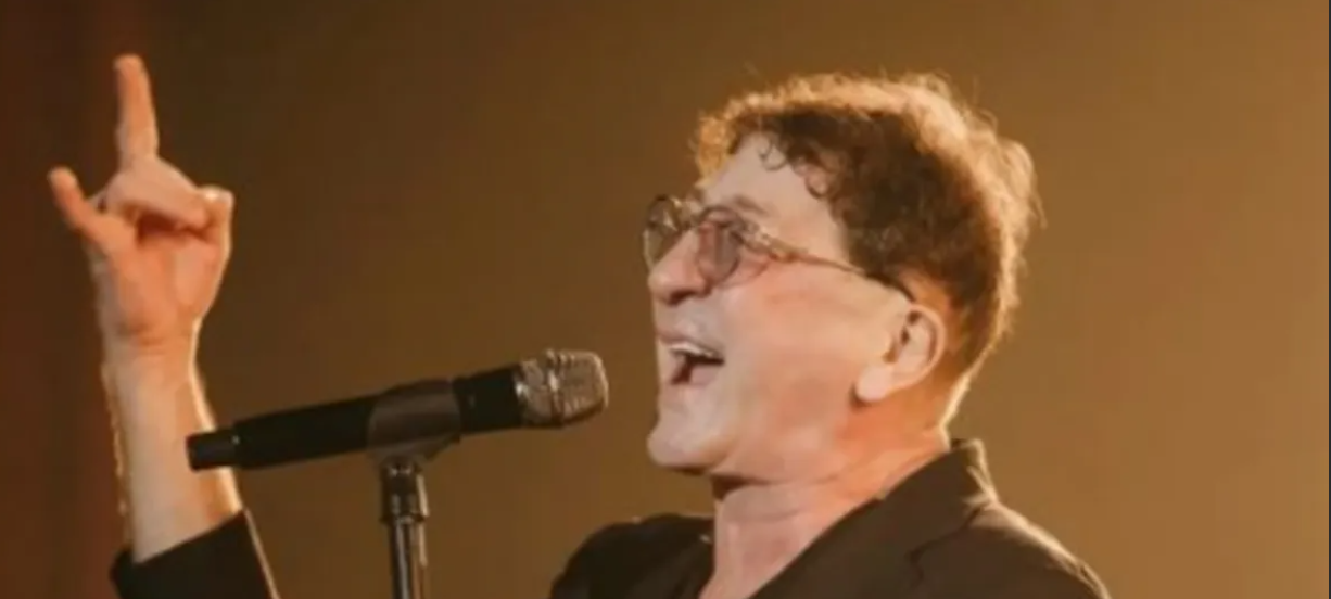 Григорий Лепс окончательно обезумел: что он чудил на концерте (видео)