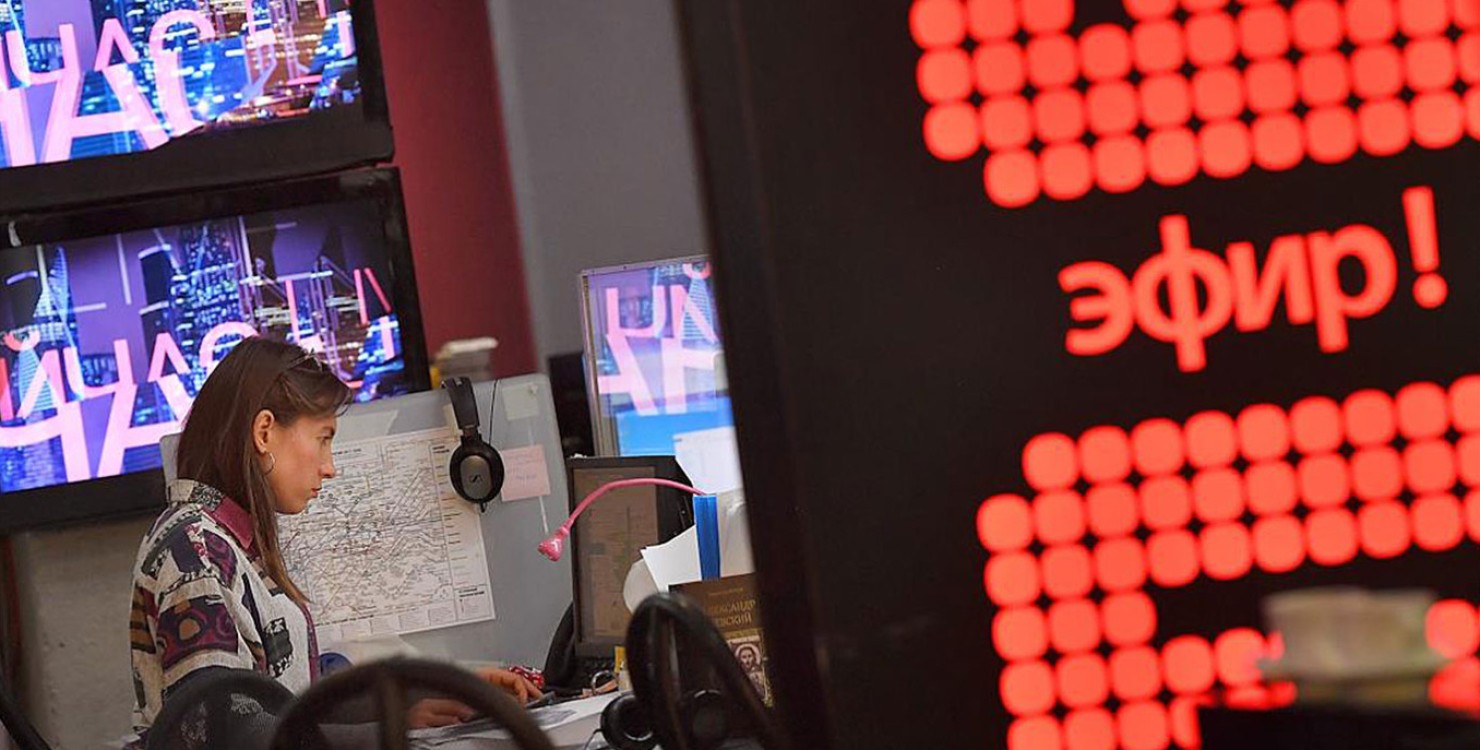 Провал русского либерала. «Дождь» договорился до отмены лицензии в Латвии, Синдеева заскулила что "Это была ошибка" ... (Видео)