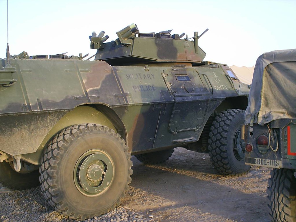 США начали переброску  в Украину колёсных бронированных машин М1117 ASV Guardian 4Х4