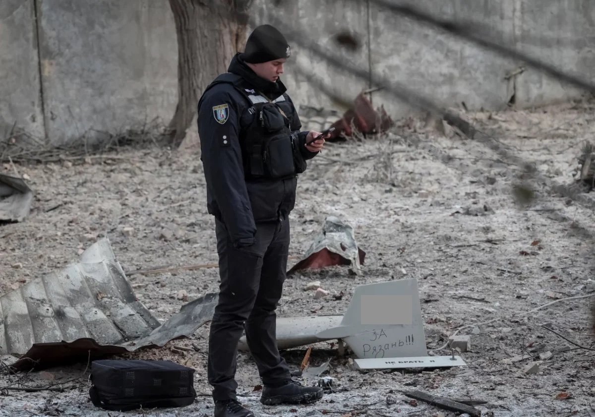 Киев двумя волнами атаковали дроны-камикадзе. Удалось сбить 13 штук