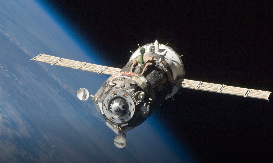 Конец МКС из-за аварии "Союз МС-22" - космонавты не могут спуститься на землю