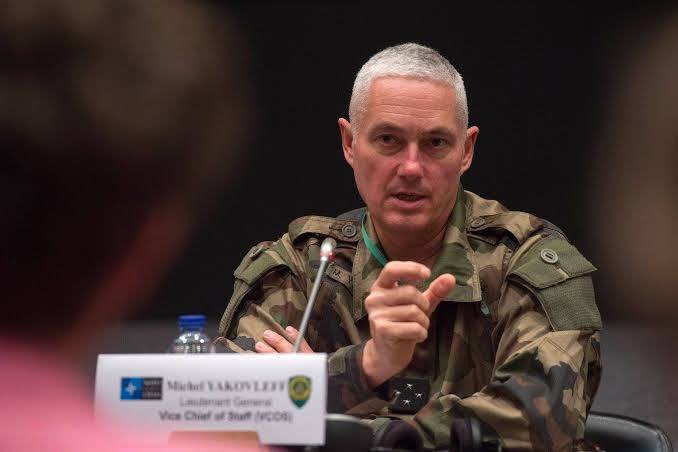 "ВСУ – лучшая армия в Европе": французский генерал заявил, что россиянам "ничего не светит", и озвучил сценарий завершения войны