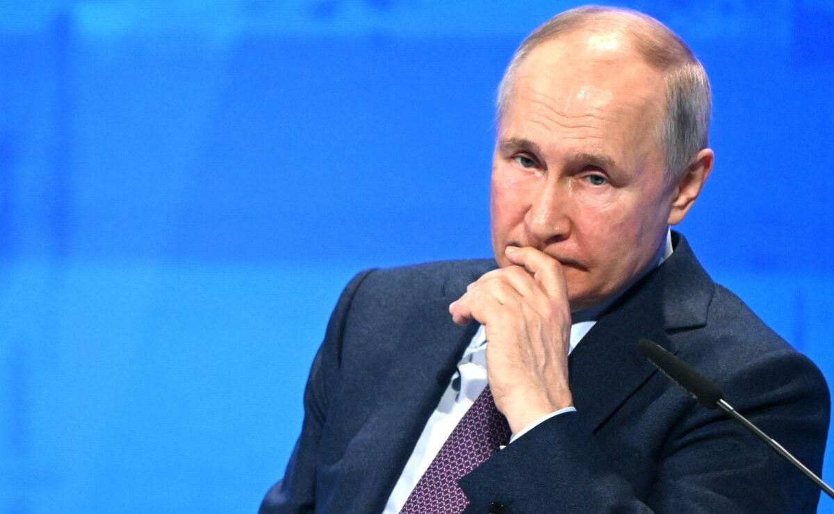 СМИ рассказали, как в Кремле восприняли ордер МУС на арест Путина