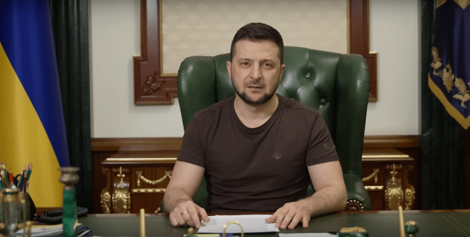 Не время расслабляться: Зеленский эмоционально обратился к украинцам