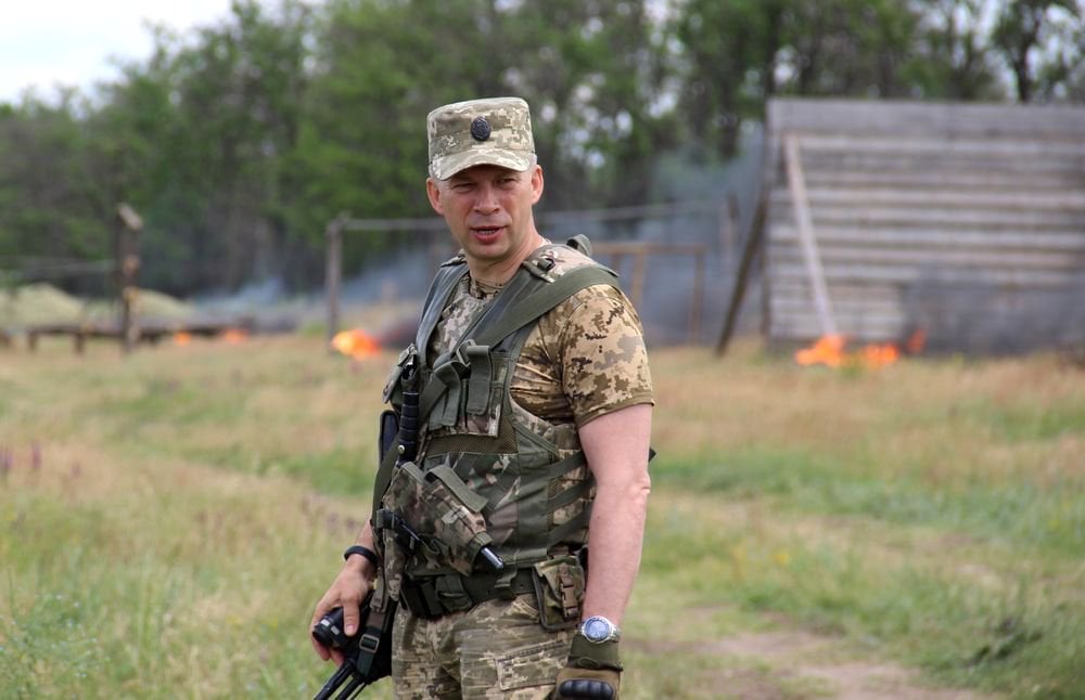 Сырский: В ближайшее время пехота поднимет флаг Украины над Донецком, Луганском и в Крыму