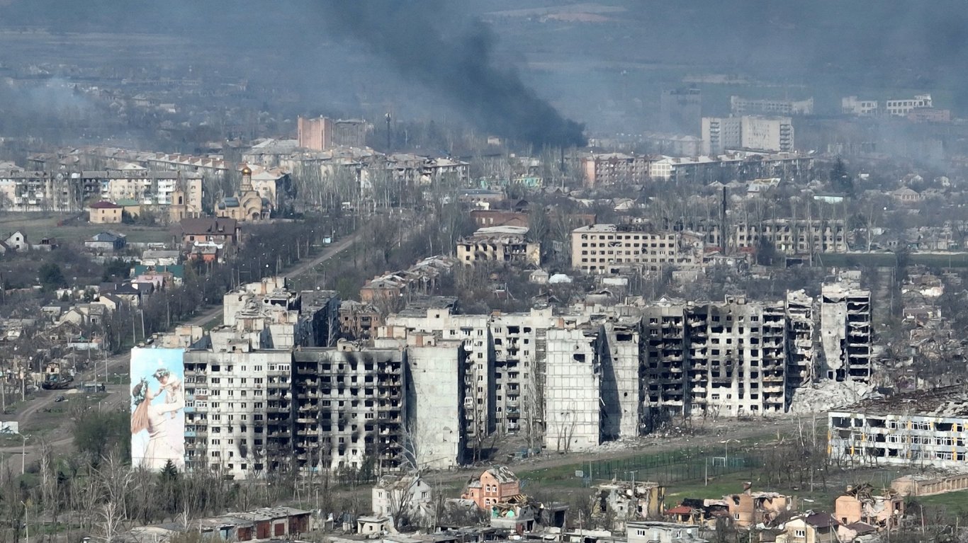 "Вагнеровцы" побежали: в Украине дали прогноз боевых действий в Бахмуте (Видео)