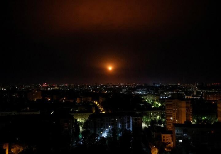 Ночью над Украиной сбили 18 российских ракет, в том числе 6 “Кинжалов“. Обломки упали в нескольких районах Киева