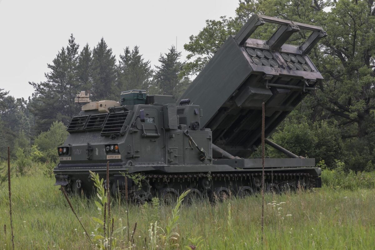 Украина получит до восьми РСЗО M270 от Норвегии