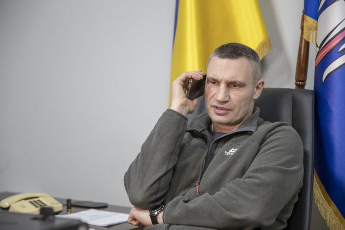 "Почему Москва "отдыхает", пока Киев атакуют": Кличко обратился к Залужному (видео)