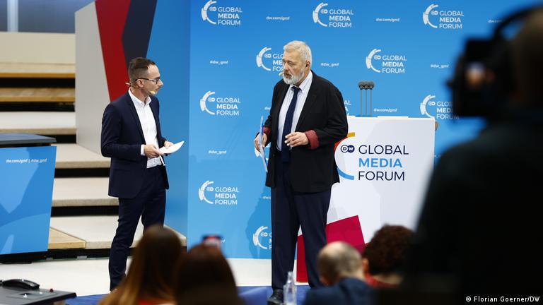 Смерть за родину, а не жизнь за родину - вот новая религия в россии (Видео)