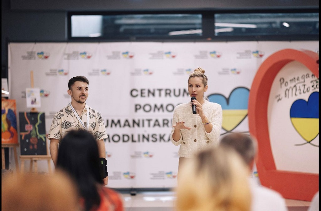 "Это отвратительно": украинские беженцы осадили Лободу за "показушную доброту" (видео)