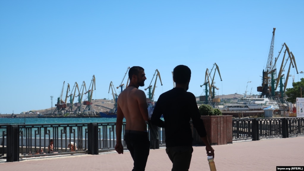 А что это туристам так тревожно в Крыму?