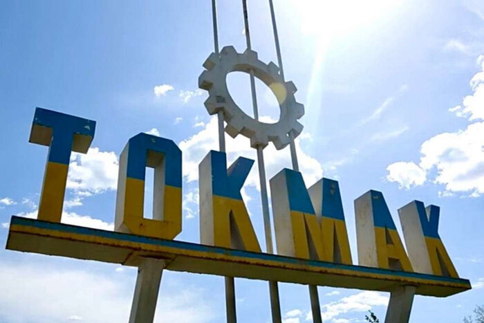 Готовятся к "жесту доброй воли": оккупационные власти эвакуируются из Токмака