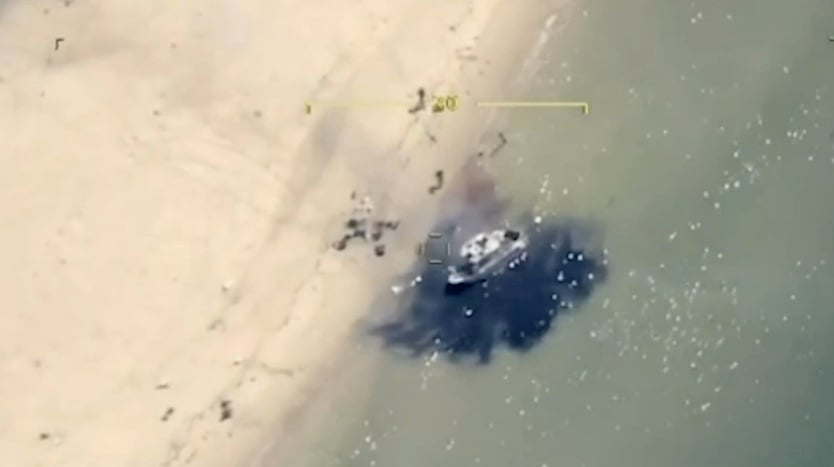 Полный "Тунец": Морская авиация уничтожила российский катер «Тунец» оккупантов (видео)