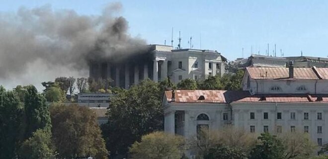 ⚡По штабу Черноморского флота РФ нанесен ракетный удар (Видео)