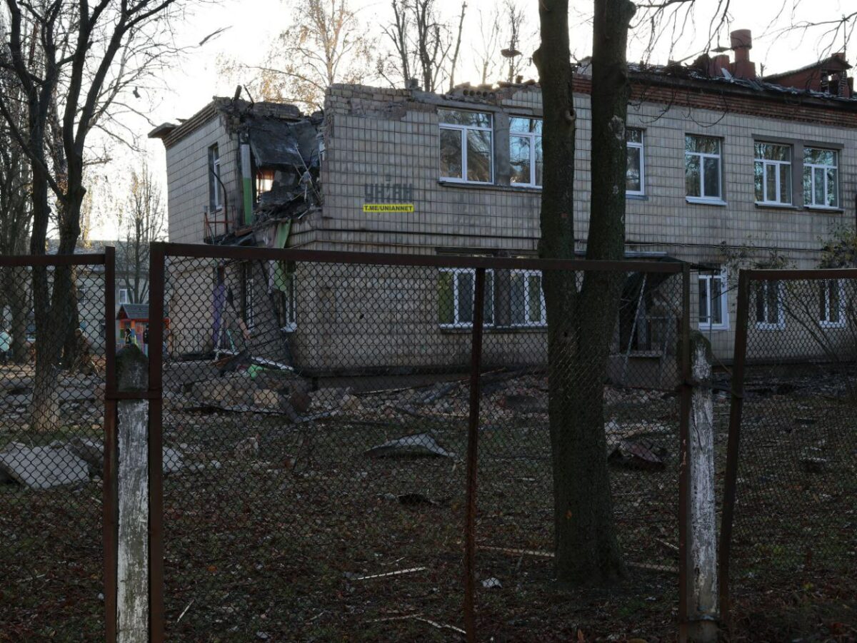 РФ запустила по Киеву рекордное количество «Шахедов». Есть повреждения, часть города без света