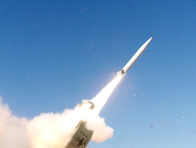 Армия США получила первые высокоточные ракеты PrSM, которые заменят ATACMS
