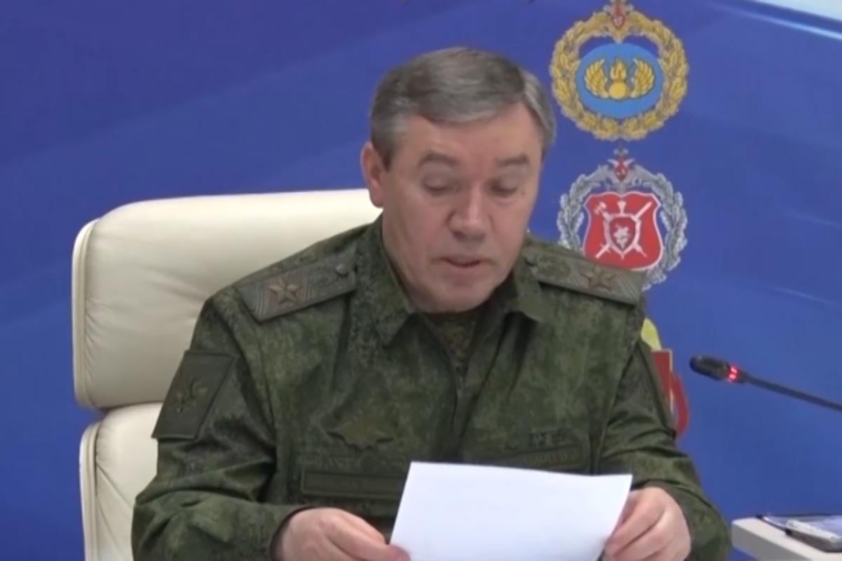 Начальник генштаба РФ Герасимов стал "козлом отпущения" для Путина, - Independent