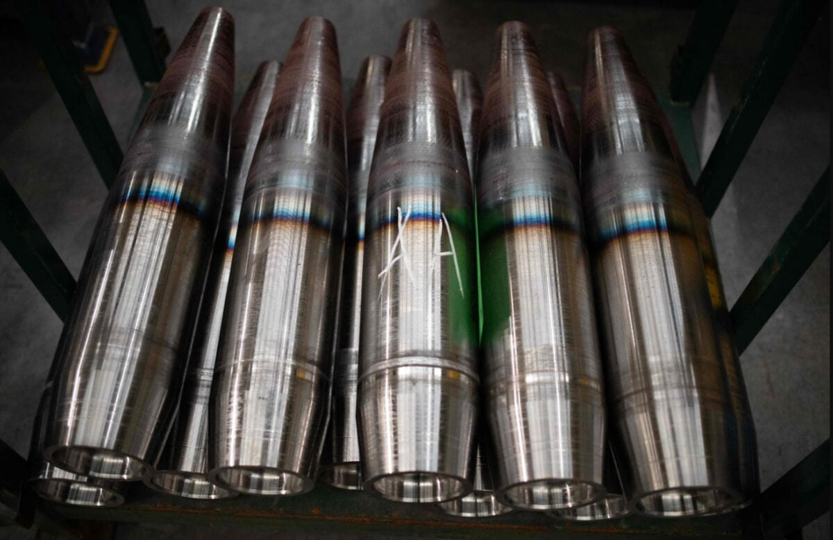 В ЕС пообещали произвести миллион снарядов для Украины до весны