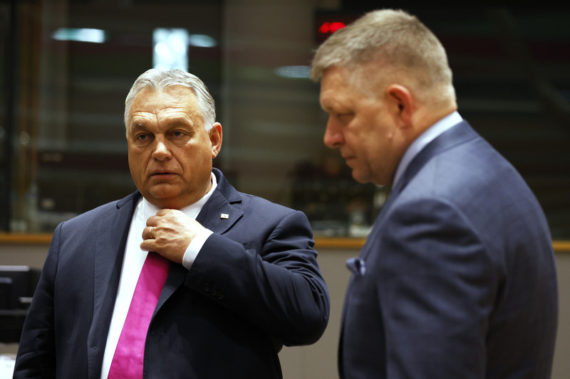 Орбан и Фицо изменили риторику по отношению к Украине: появилось объяснение неожиданной "доброты"
