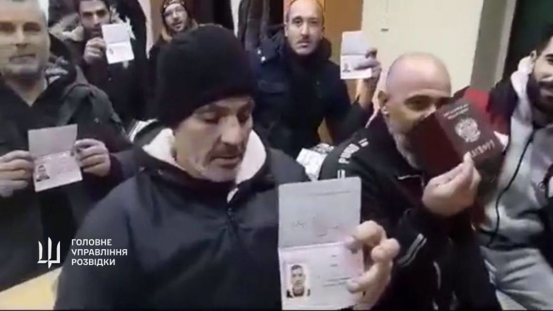 Сначала российский паспорт, потом – на войну в Украине: в сети показали сирийских наемников