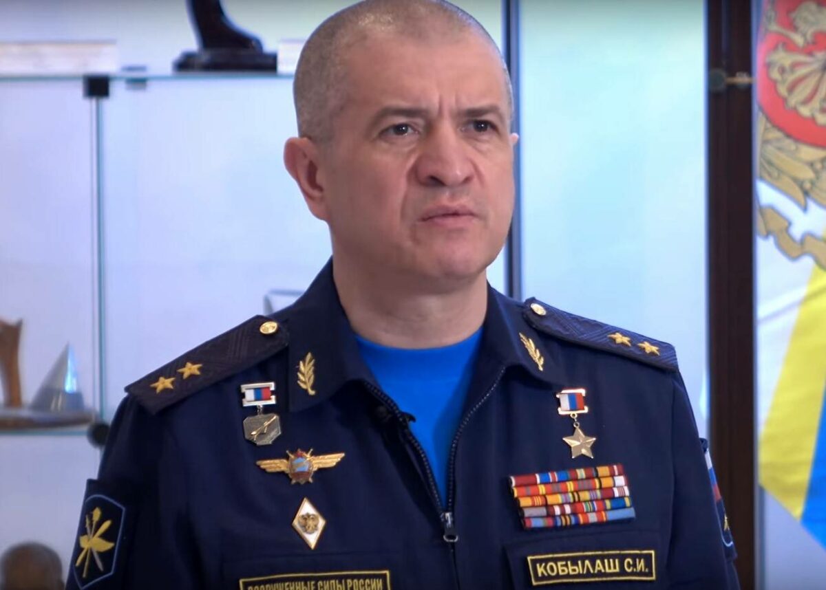 Гаага выдала ордера на арест командующего дальней авиацией РФ и командующего Черноморским флотом