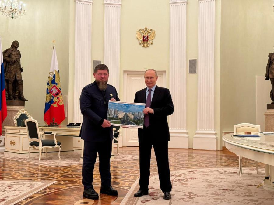 В битве царствующих гномов неожиданно верх взял Кадыров