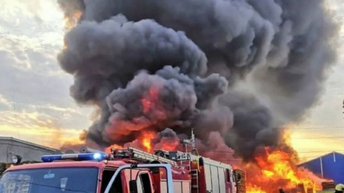 ⚡Дроны атаковали нефтебазу в Орловской области РФ, вспыхнул пожар