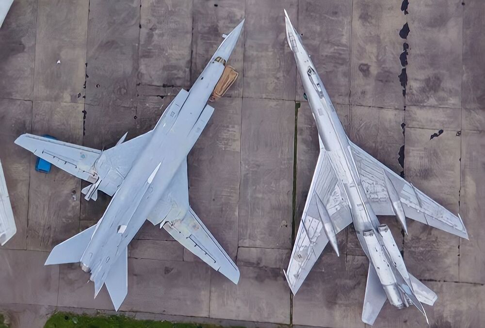 СМИ: Дроны ГУР поразили российский стратегический бомбардировщик на аэродроме «Оленья»