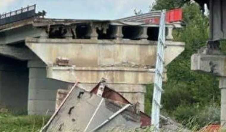 ВСУ уничтожили стратегически важный мост на Курщине: около 700 российских военных оказались в окружении. Фото, Видео