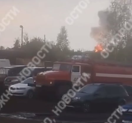 ⚡Дроны впервые атаковали Кировскую область. «Прилетело» в нефтебазу (Видео)